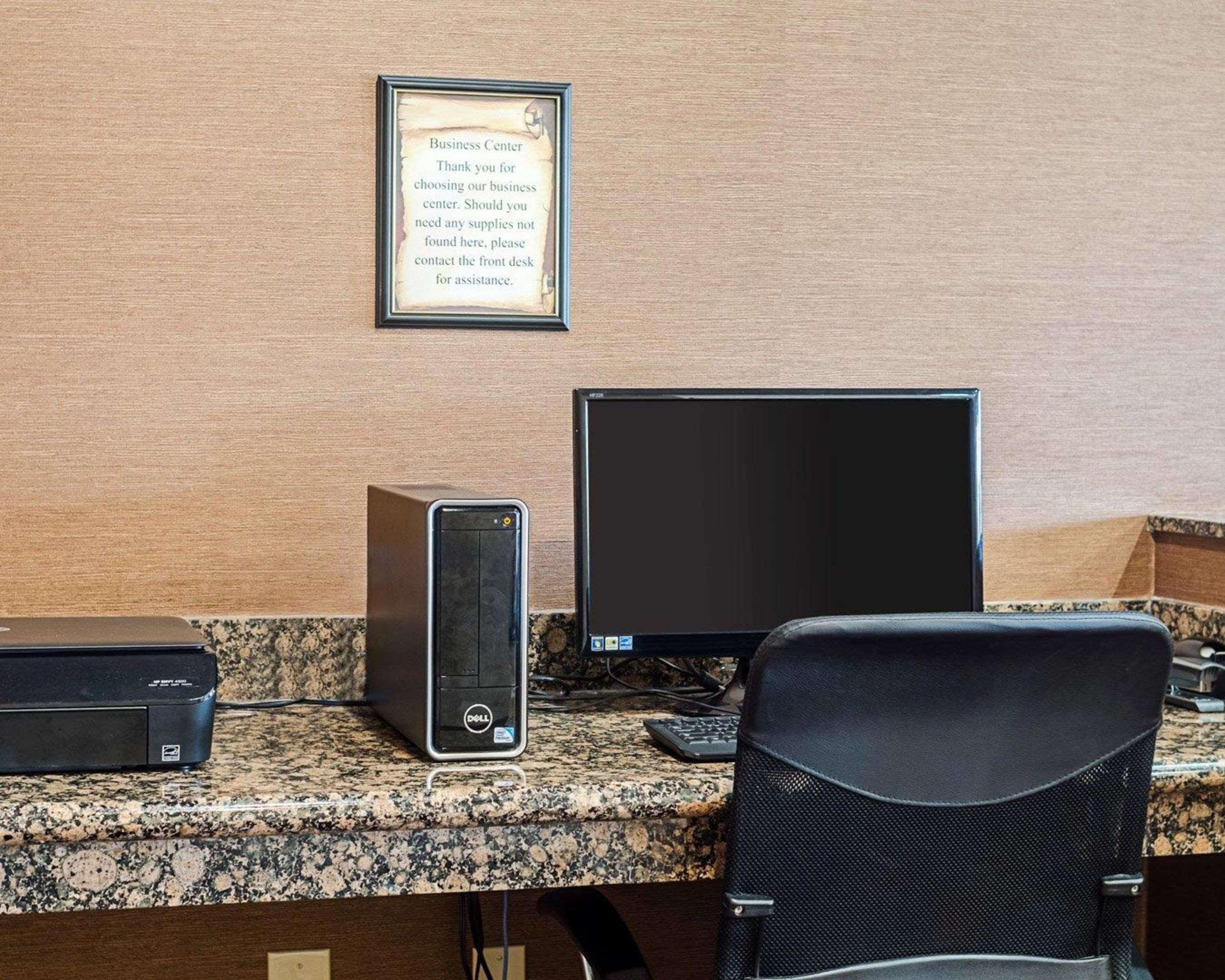 Comfort Inn&Suites Lawrence Extérieur photo