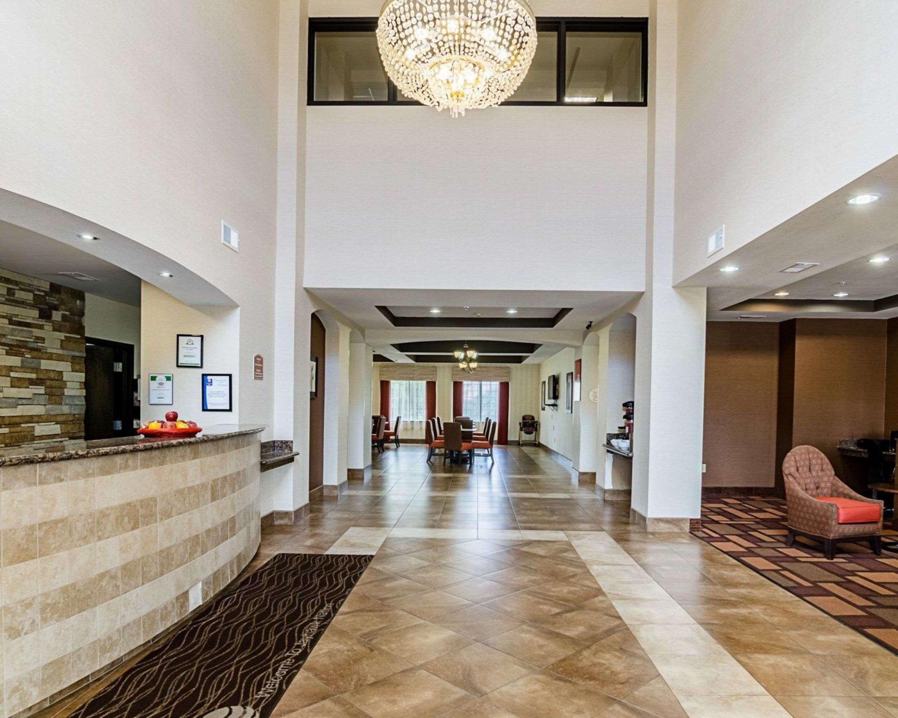 Comfort Inn&Suites Lawrence Extérieur photo
