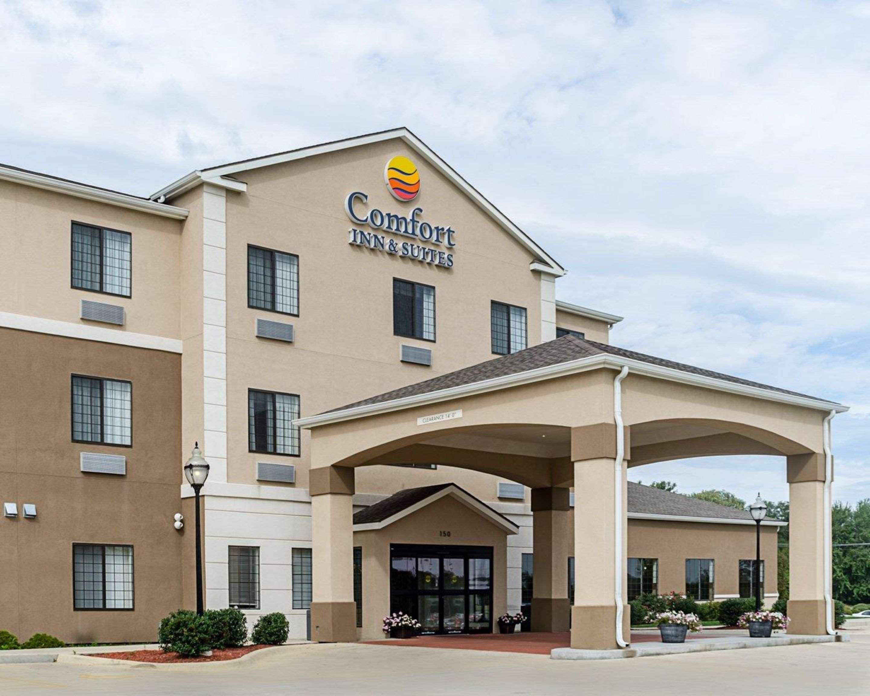 Comfort Inn&Suites Lawrence Extérieur photo
