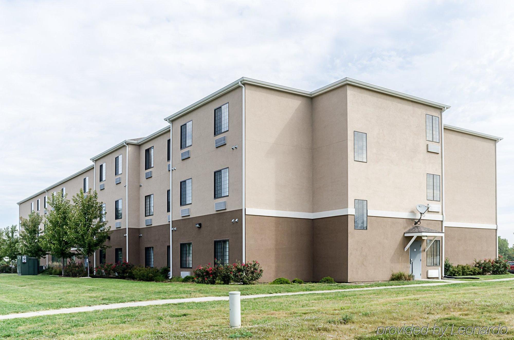 Comfort Inn&Suites Lawrence Extérieur photo