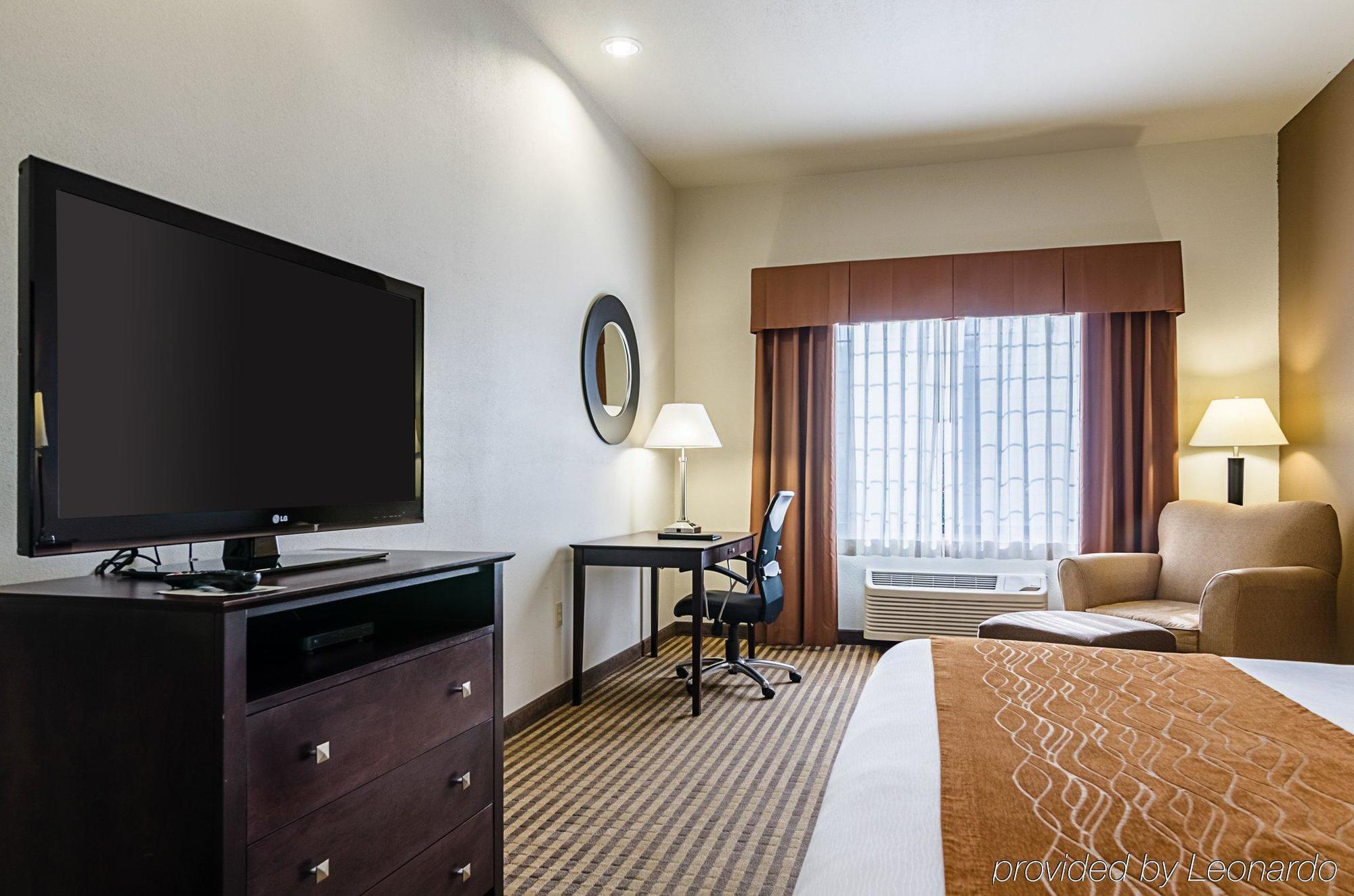 Comfort Inn&Suites Lawrence Extérieur photo
