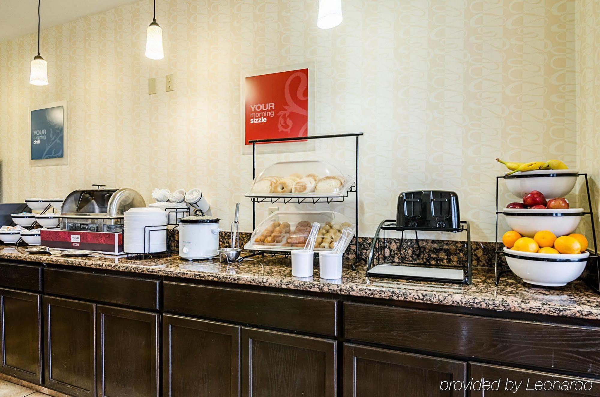 Comfort Inn&Suites Lawrence Extérieur photo