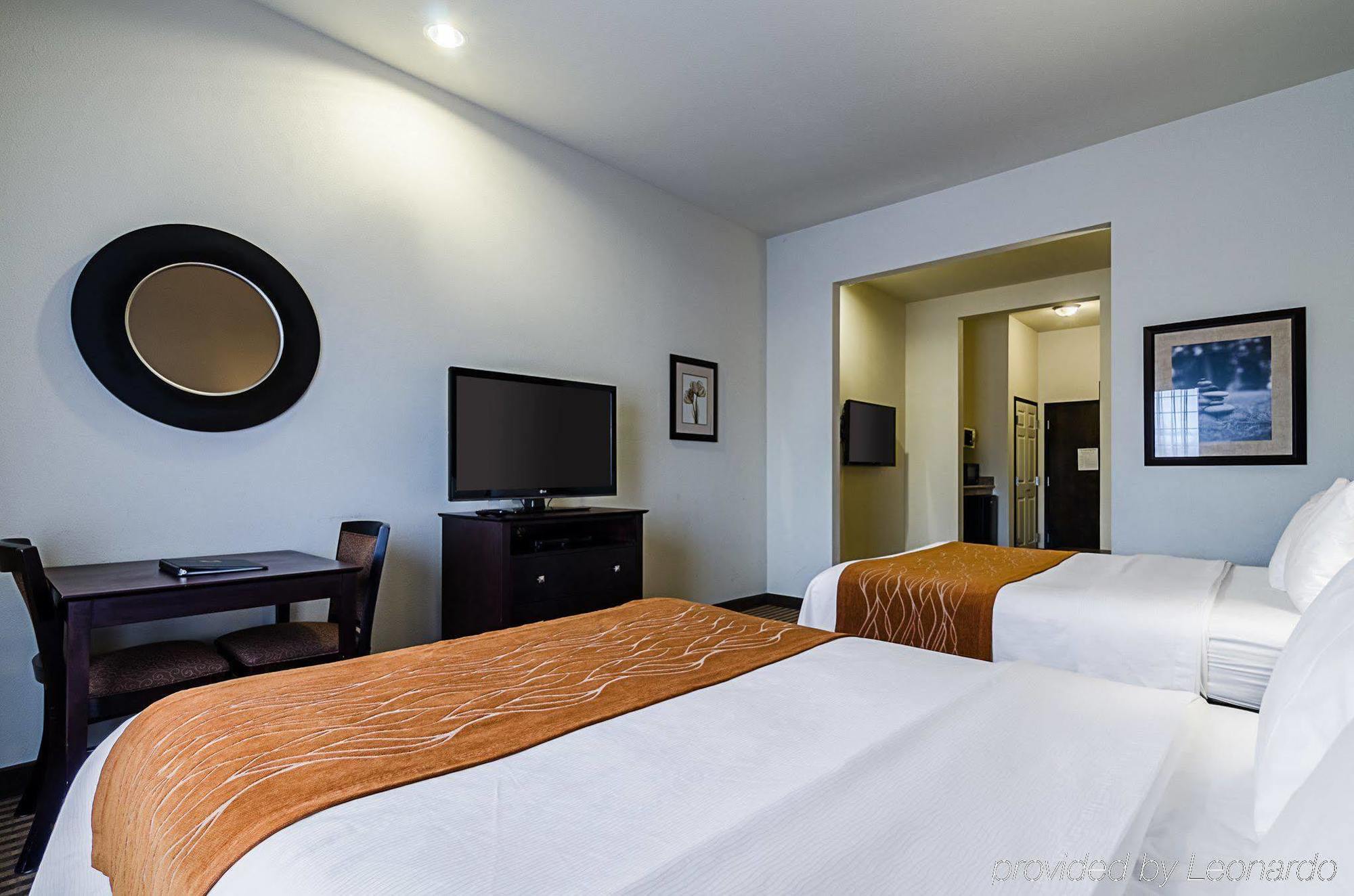 Comfort Inn&Suites Lawrence Extérieur photo